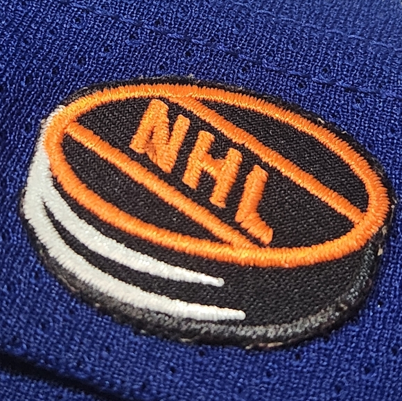 Vintage 2002-07 Matt Stajan Toronto Maple Leafs jersey - Picture 10 of 12